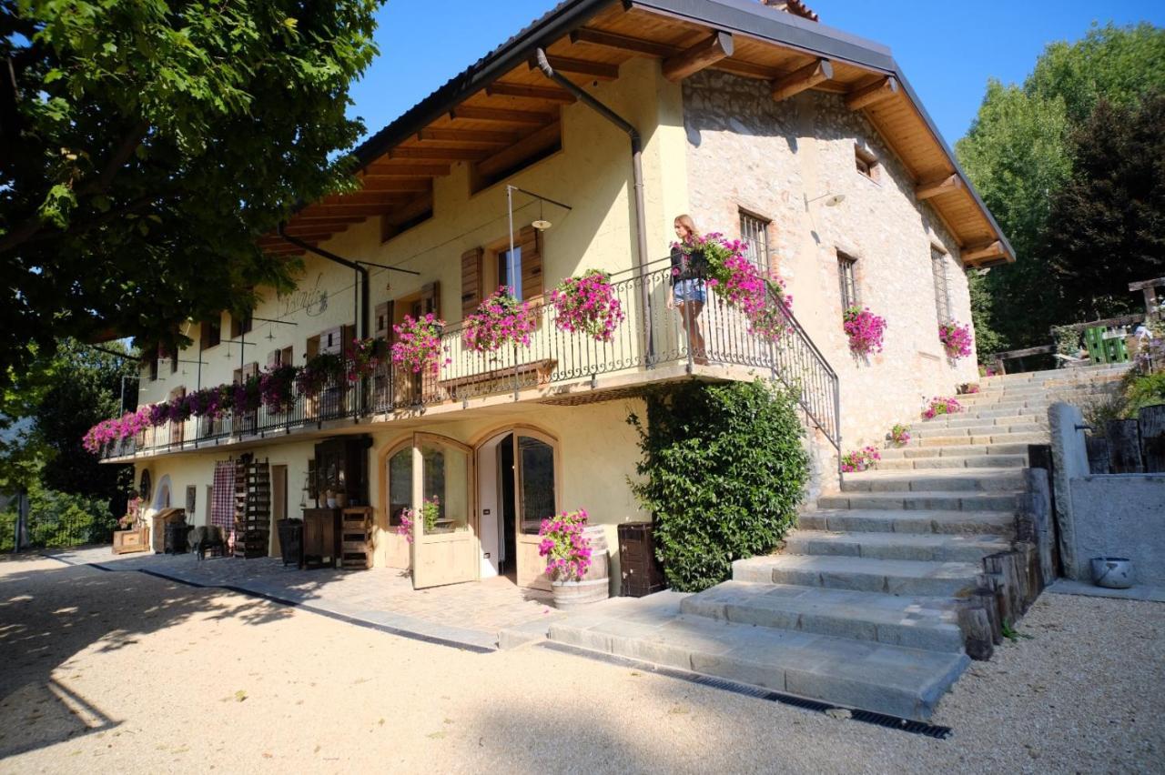 Agriturismo Ca' Fenile Villa Alzano Lombardo Buitenkant foto